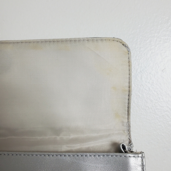 Celine Dion Sensational Silver Cushioned Bag - Picture 5 of 15